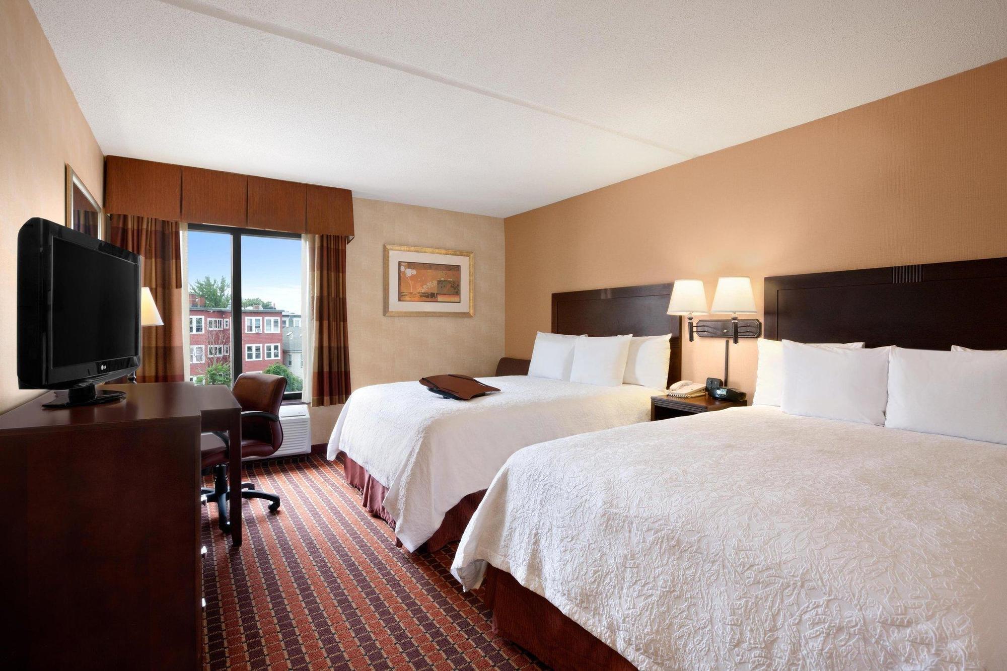 Hampton Inn By Hilton Boston/Cambridge Exterior foto